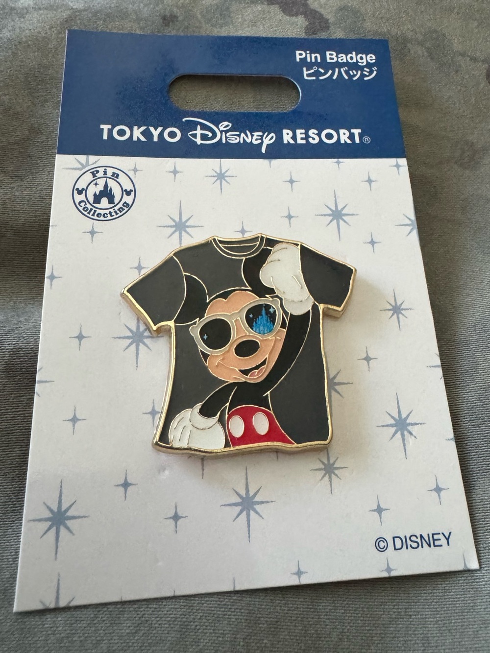 Tokyo Disney Mickey Mouse T-shirt pin